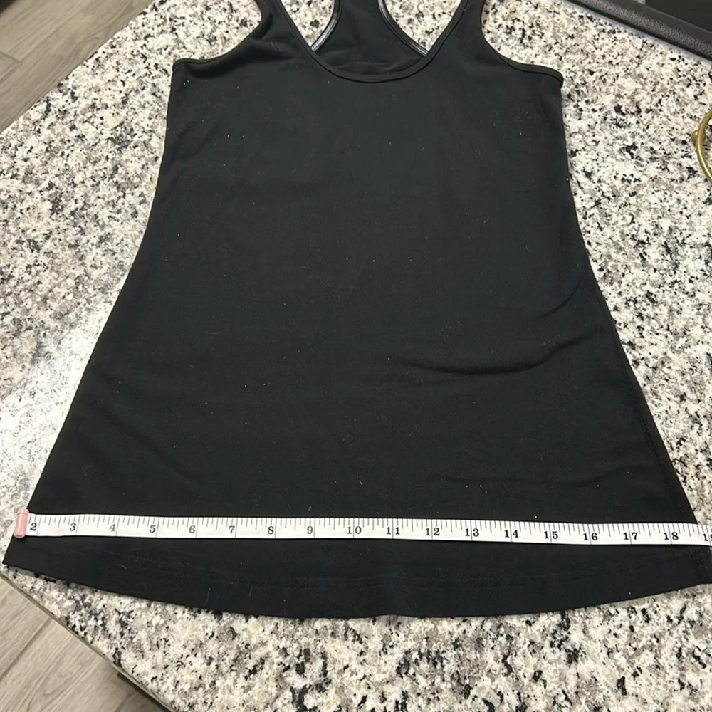 Lululemon Razorback Tee - Picture 7 of 8
